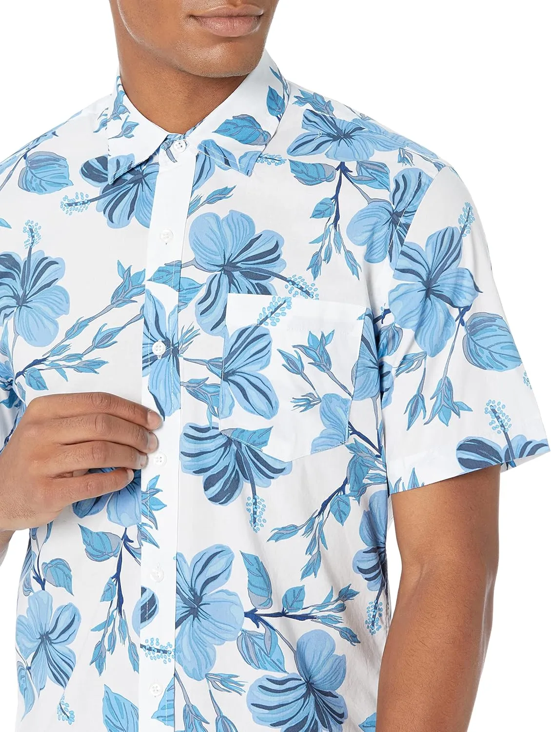 Amazon Essentials Slim-Fit Men's Short Sleeve Button Down Shirt