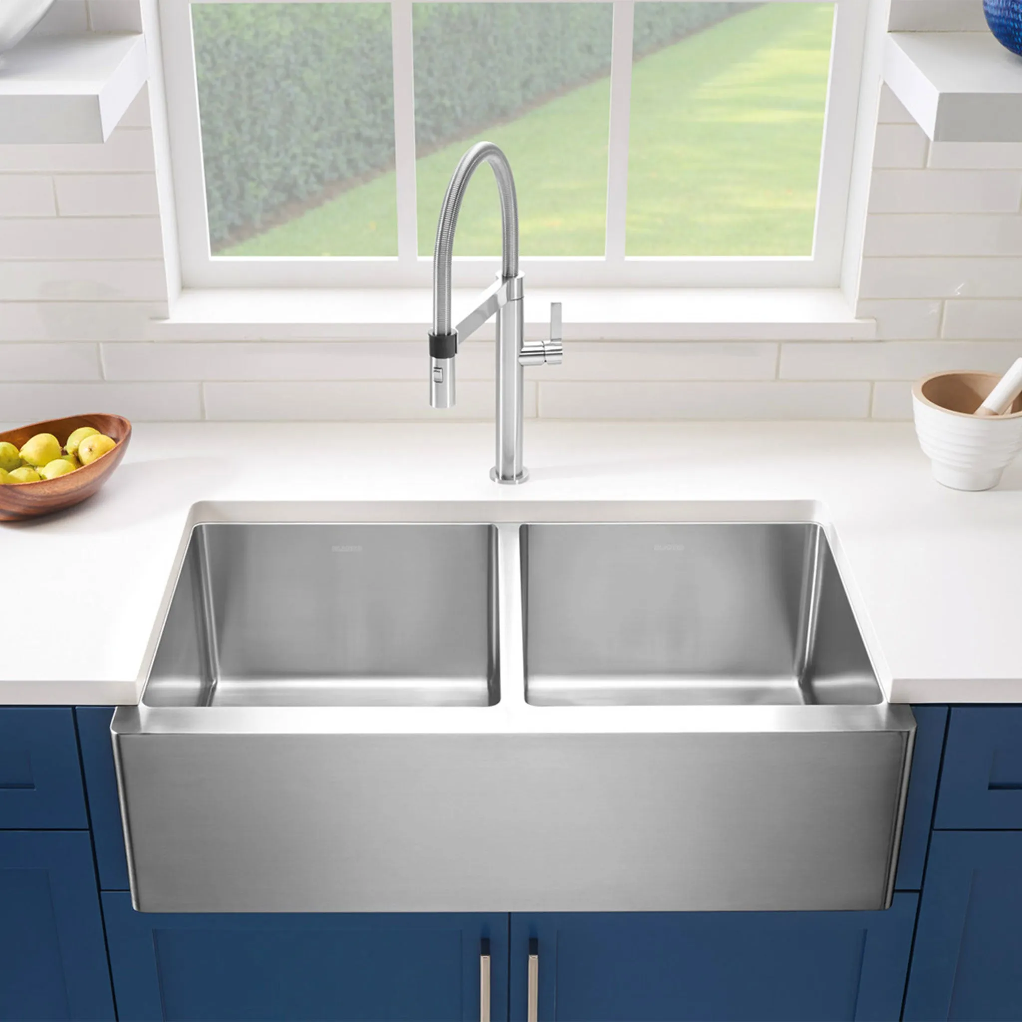 Blanco Quatrus 15 Apron Double Bowl Kitchen Sink