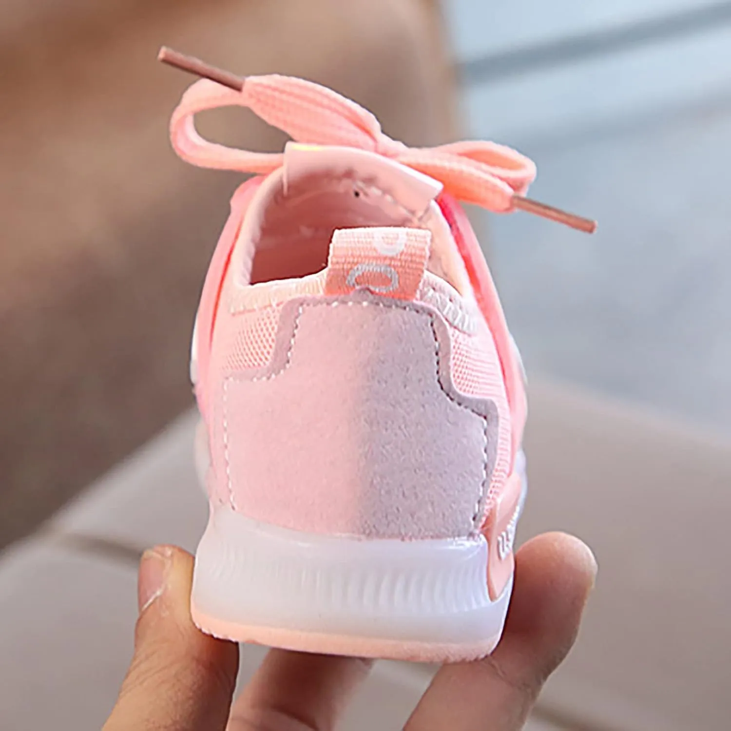 Boys Girls Light Up Shoes Kids Anti Slip Breathable Flashing Sneakers Luminous Athletic Running Walking Shoes