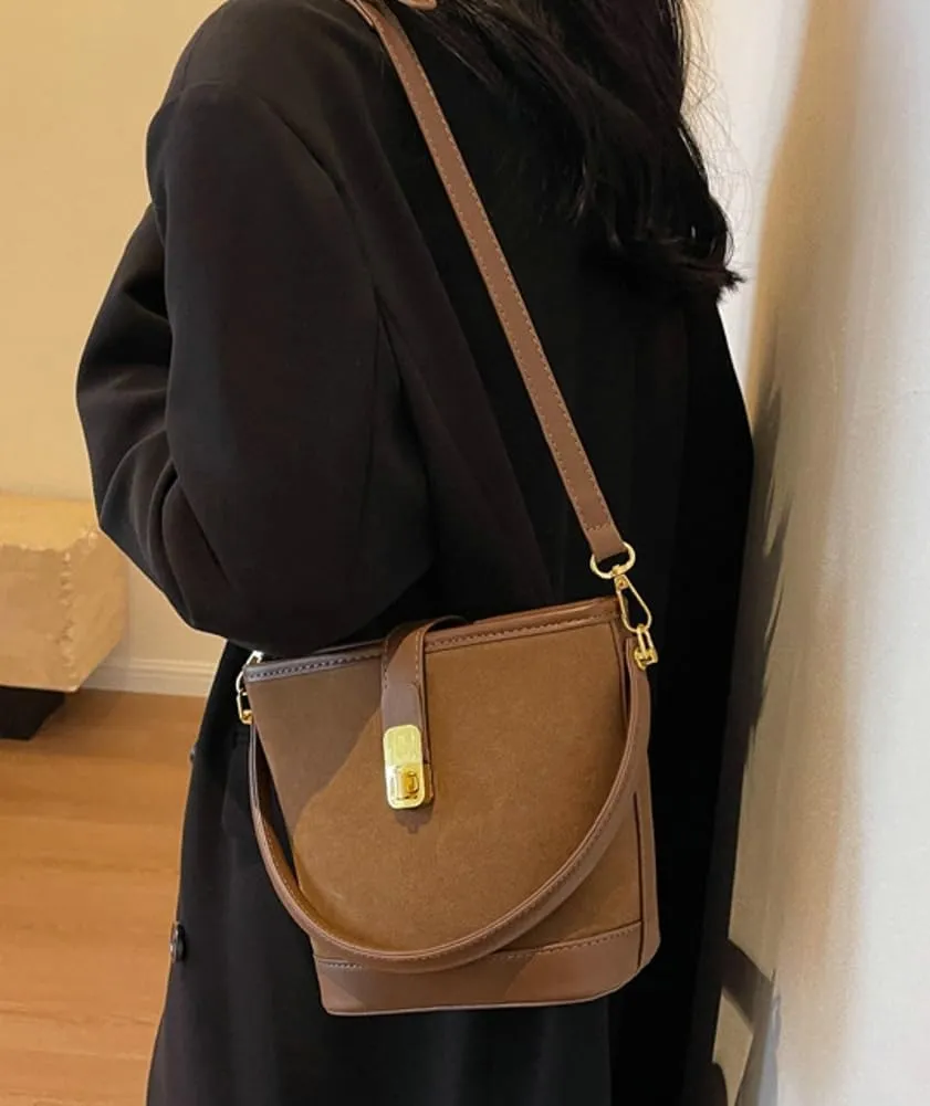 Classic Suede Bucket Bag for Women Large Capacity Crossbody Bag Elegant Top Handle Purse Slouchy Bag with Adjustable Strap