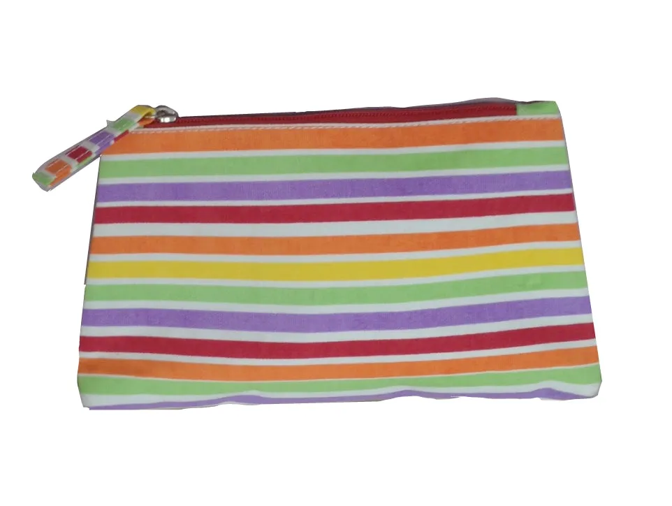 Crewel Travel Bag in Large