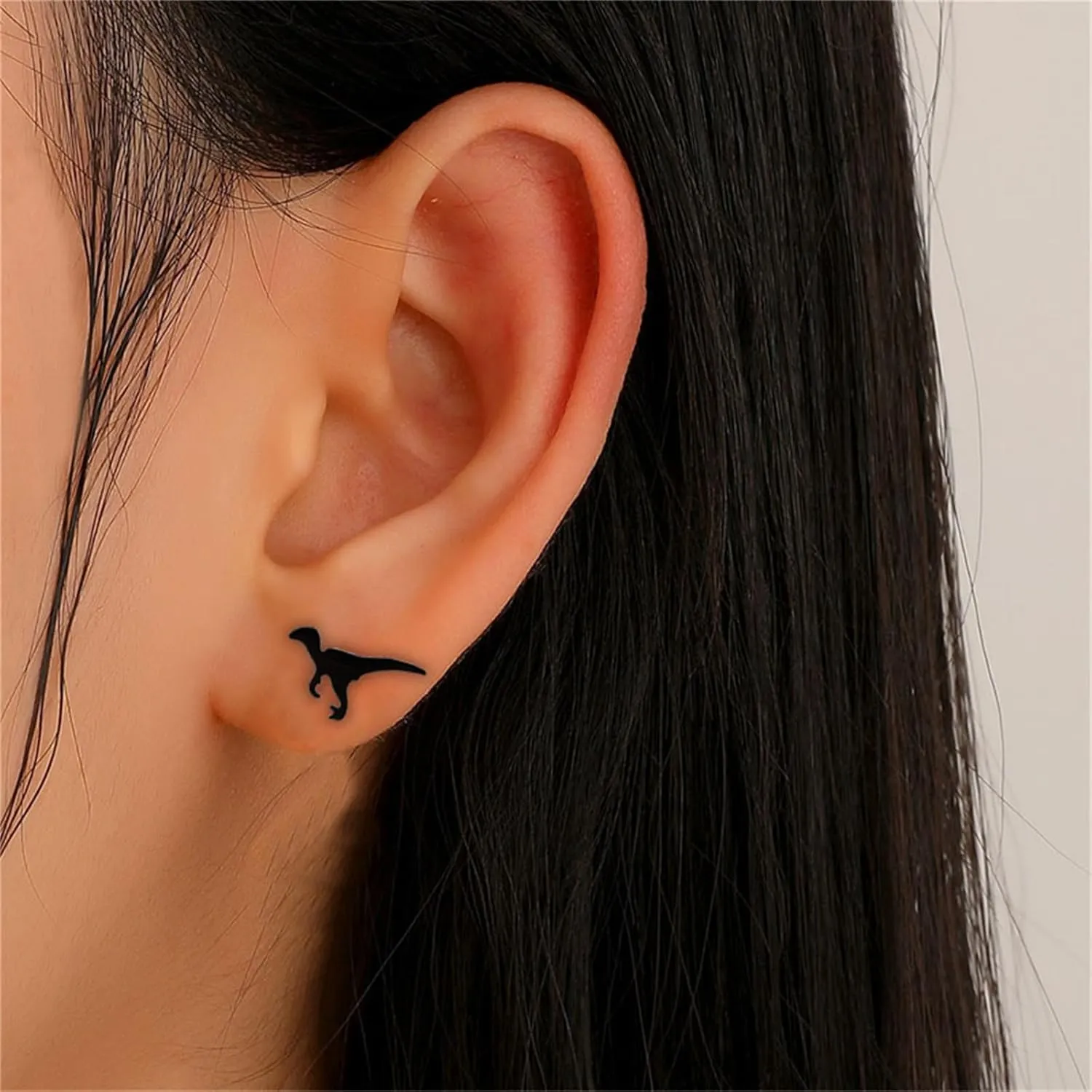 Dreuyet 4 Pairs Tiny Dinosaur Stud Earrings Minimalist Cute Animal T-Rex Dinosaur Earring Stainless Steel Mini Cartilage Tragus Piercing Jewelry Gifts for Women