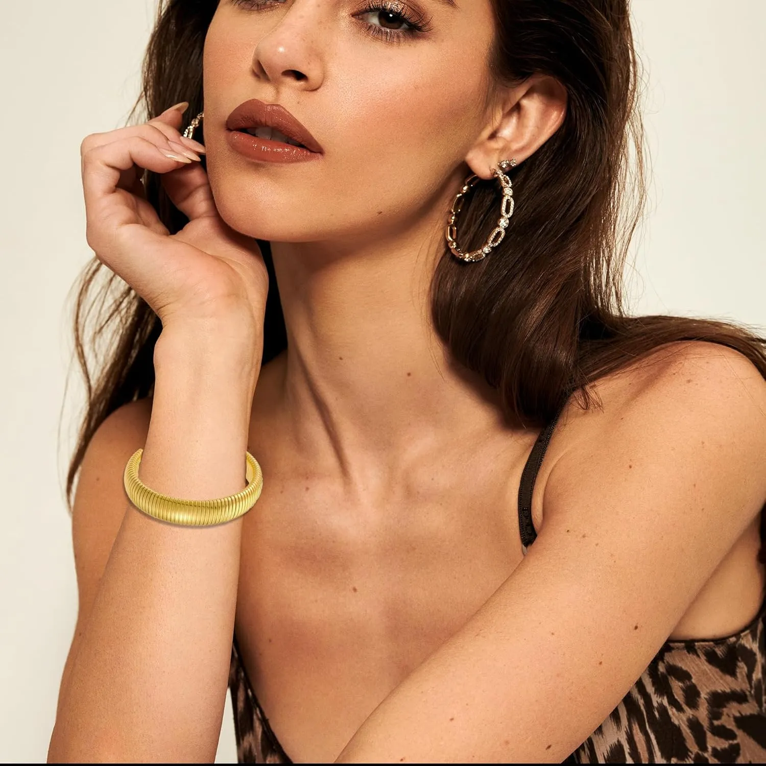 Gold Bangle Bracelets for Women Chunky Bangles Bracelets 18K Gold Plated Stainless Steel Snake Chain Bracelets Flexible Wide Wristband Bracelets Stack