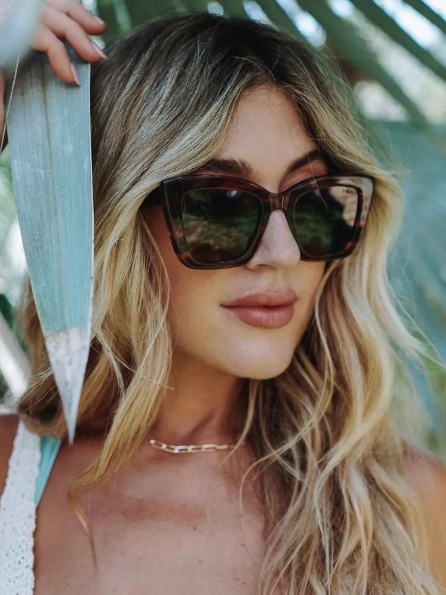 I-SEA  - Harper Sunglasses in Amber Brown