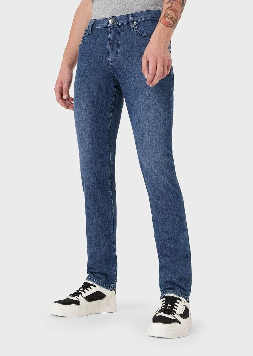 Jeans j06 slim fit in denim light wash