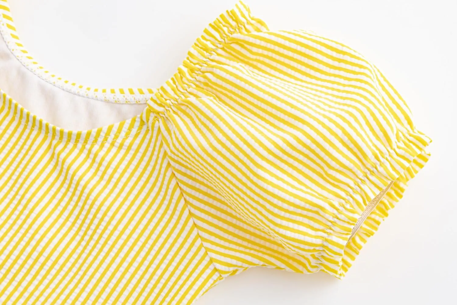 LIZENS Two-Pieces Girls Swimsuit Puff Sleeve Beach Bathing Suit Stripe Bikini Sets