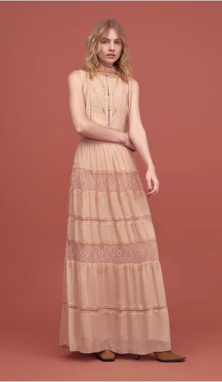 Long Skirt Lace Detail