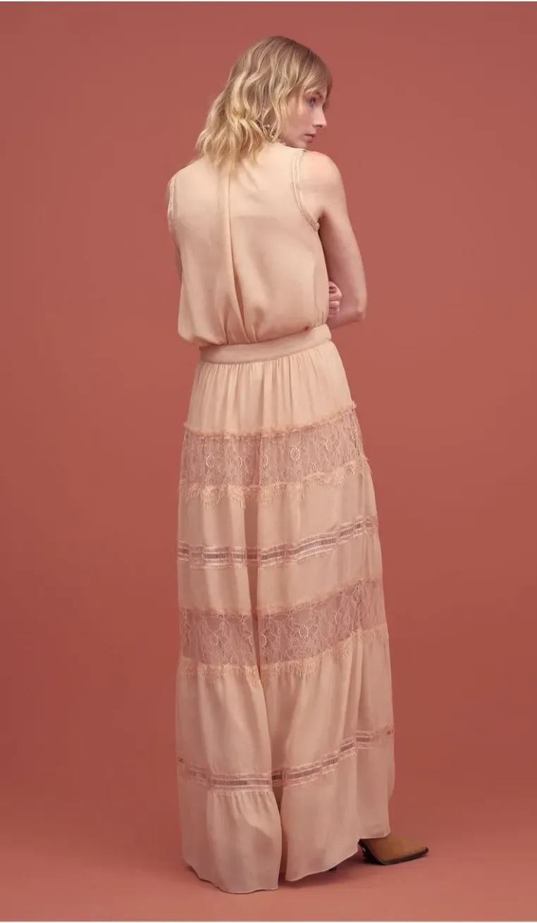 Long Skirt Lace Detail