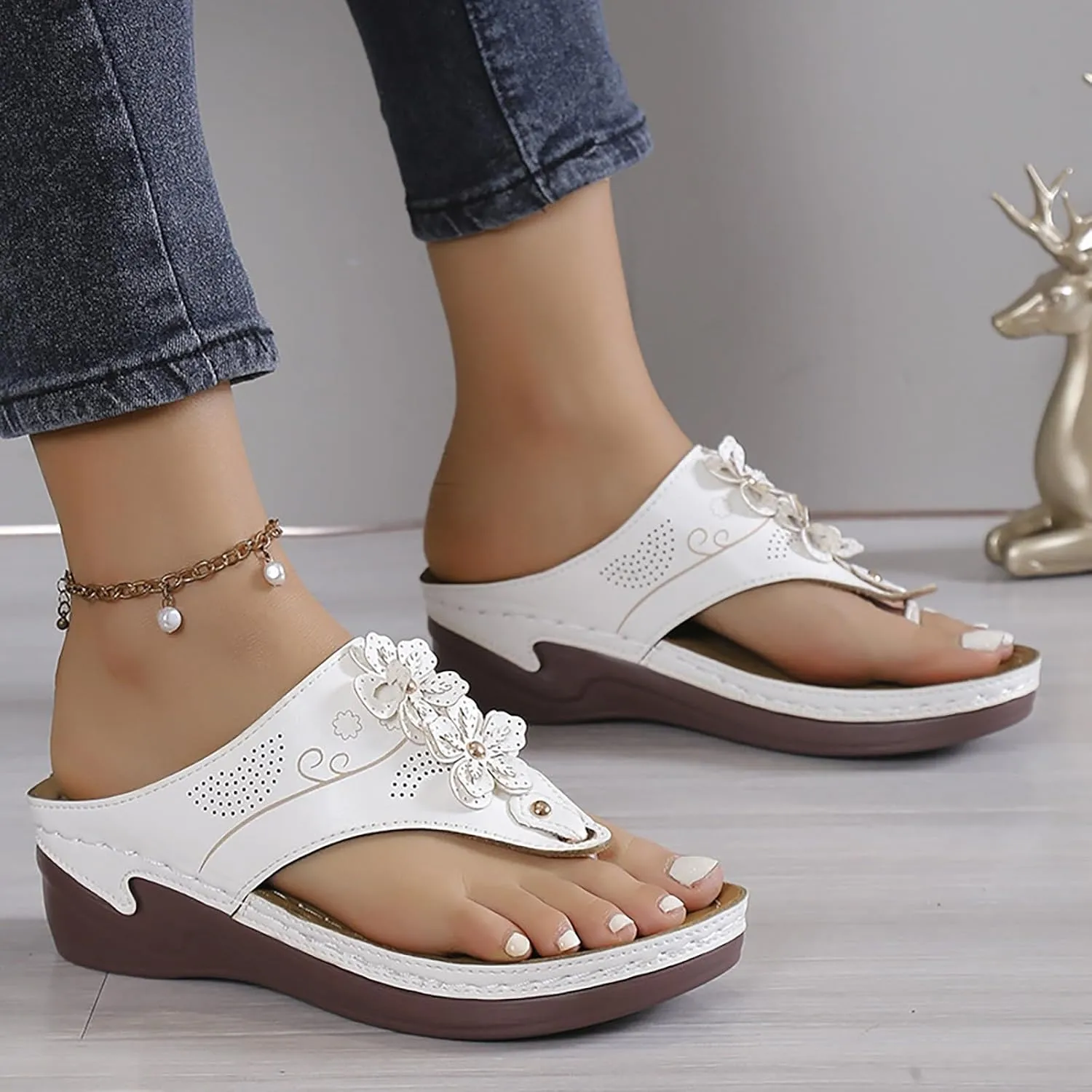 Orthopedic Flat Sandals for Women, Dressy Walking Shoes, Thong Flip Flops Orthotic Wedge Slides Lightweight Comfortable Beach Vacation Footwear Casual Bohemian Sandal for Summer with Arch Support