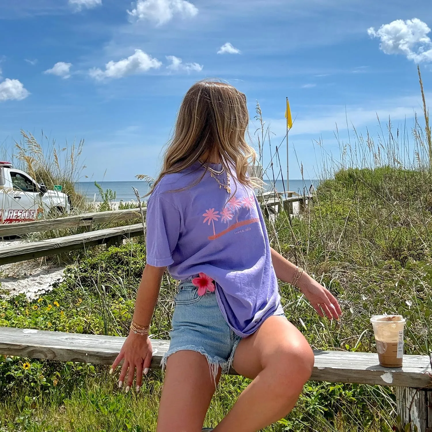 Vintage Oversized Flower Graphic Tees Cute Surfboard Palm Baggy T-Shirts Summer Preppy Beach Tops Teen Girls Clothes