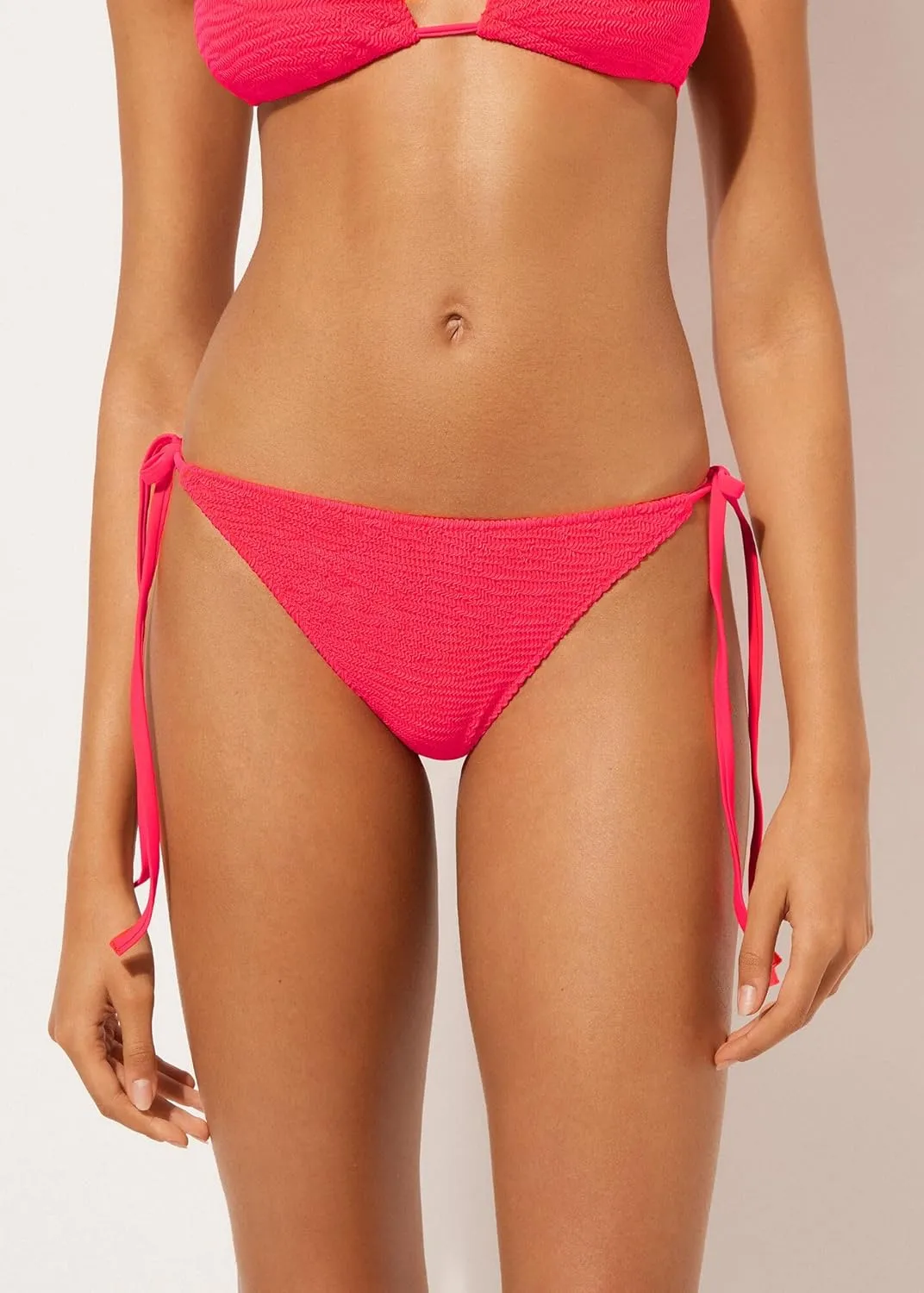 Woman's String Swimsuit Bottoms Crinkle Waves