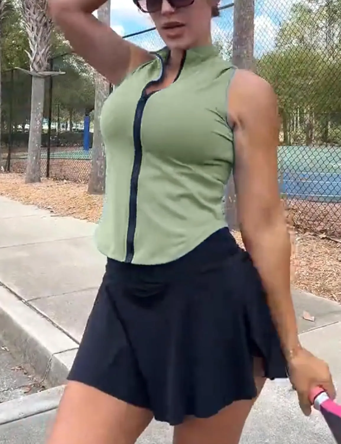 Women Summer Lightweight Cropped Athletic Zip Up Sleeveless Jackets Workout Gym Seamless Vests