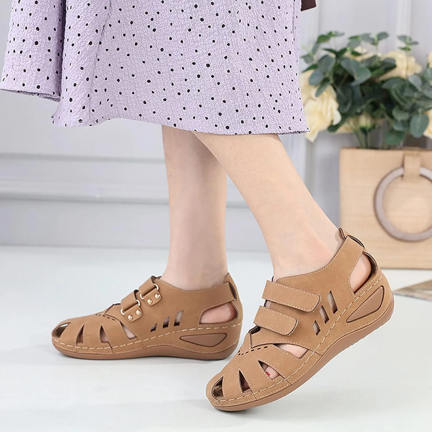 Women Summer Solid Hollow Hook Loop Casual Round Toe Wedges Comfortable Beach Shoes Women Flat Slide Sandals