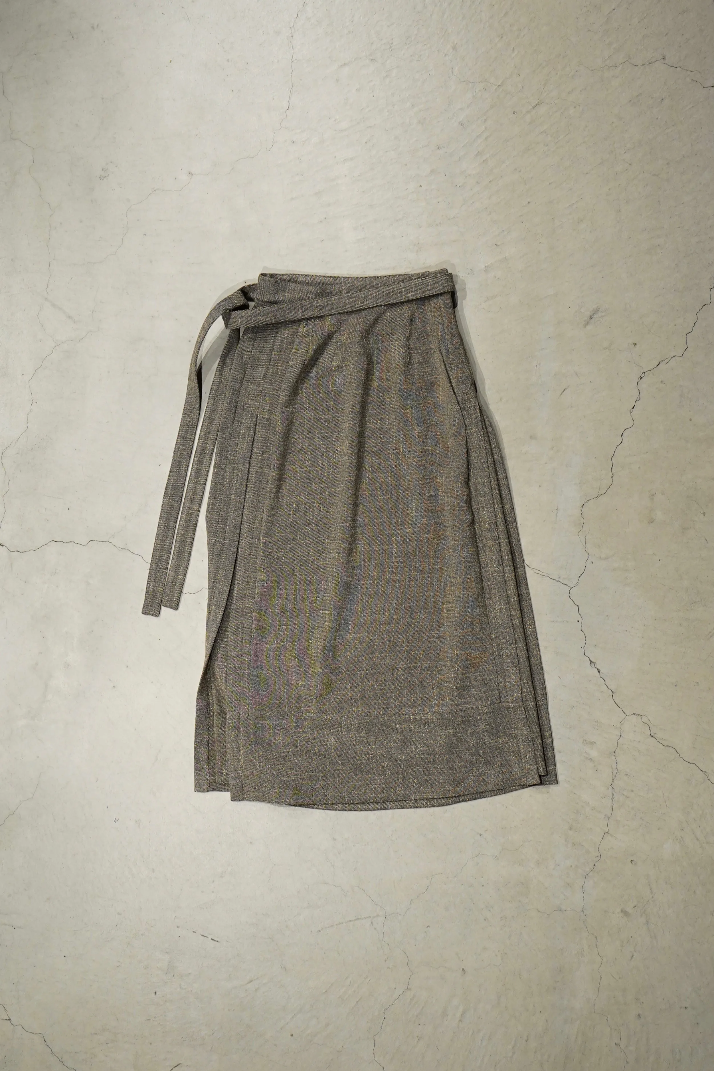 WRAPAROUND SKIRT (BK TWEED)