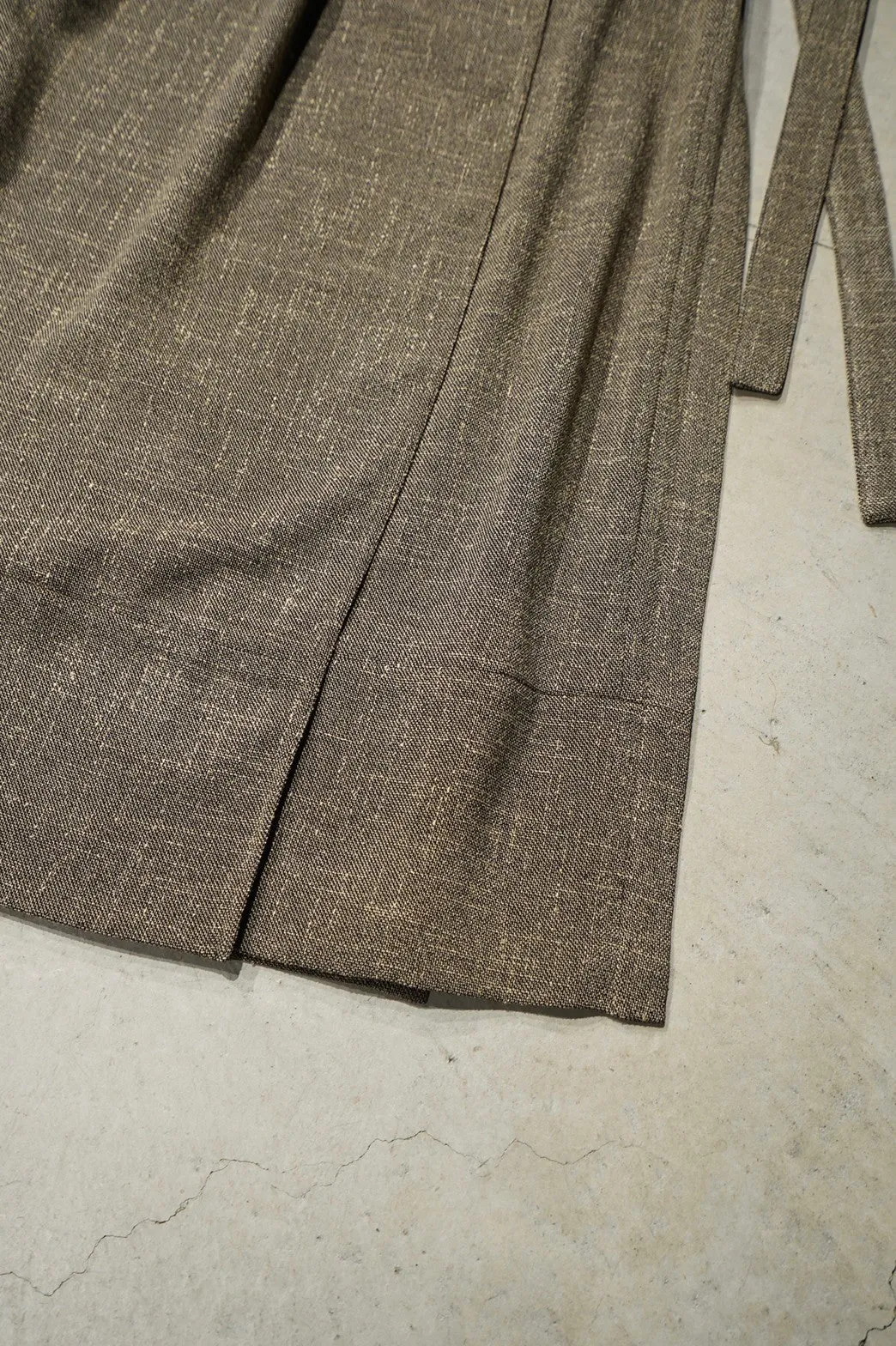 WRAPAROUND SKIRT (BK TWEED)
